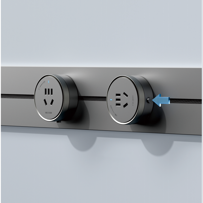 Adapter child safety lock structure